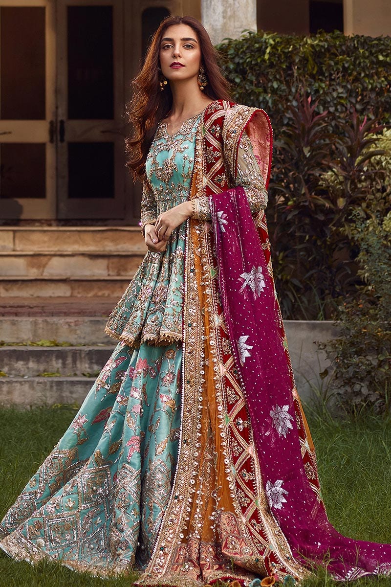Mohsin Naveed Ranjha – Ronaq Jahan — full outfit view